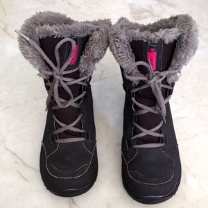 Columbia snow boots.